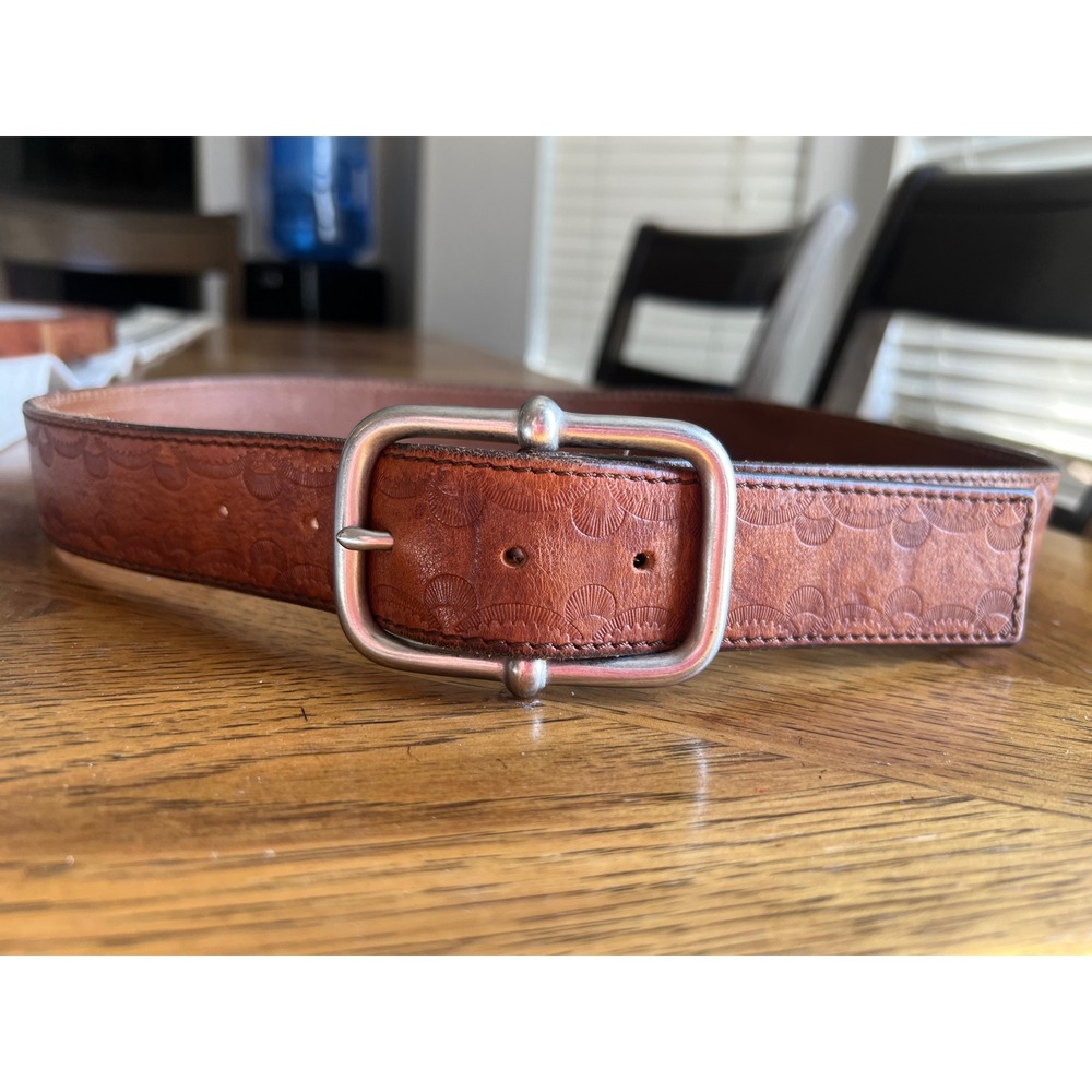 Vintage 80s GAP Brown Leather Belt Embossed Shell Pattern Made in USA Small